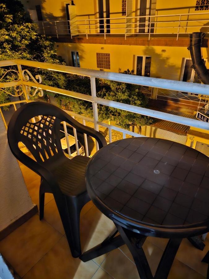 Hostal Sol Celeste Льорет-де-Мар Экстерьер фото