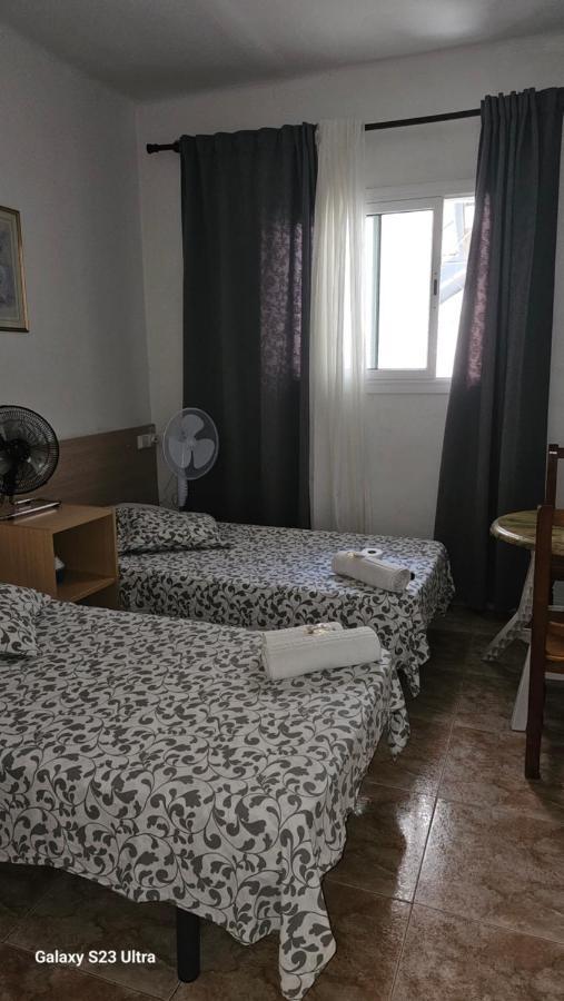 Hostal Sol Celeste Льорет-де-Мар Экстерьер фото