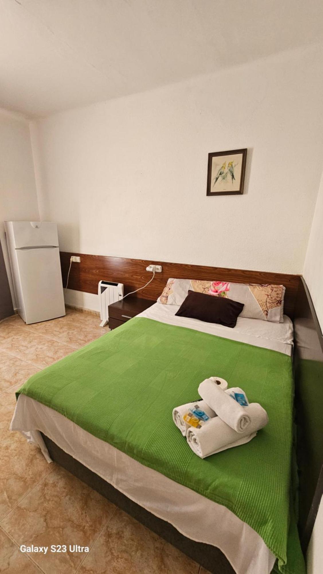 Hostal Sol Celeste Льорет-де-Мар Экстерьер фото
