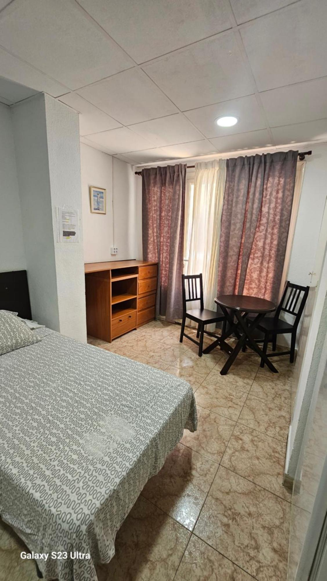 Hostal Sol Celeste Льорет-де-Мар Экстерьер фото